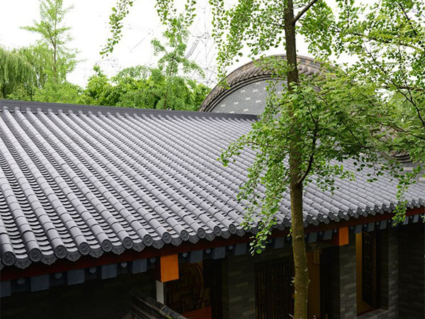 筒瓦屋面在下雨時會有很大噪音嗎？